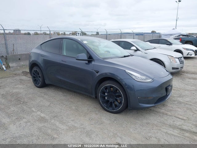 2022 7SAYGDEE2NF488213 main image
