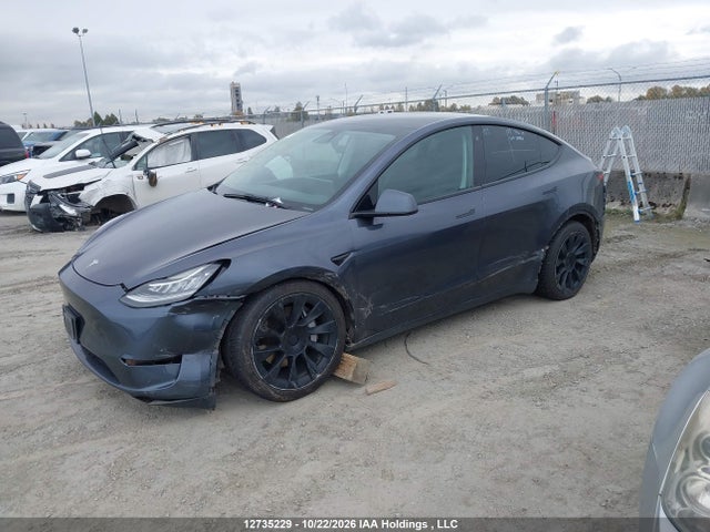Tesla Model Y 2022 7SAYGDEE2NF488213 Image 2