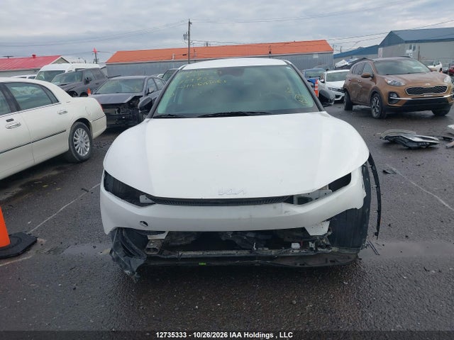 KIA Ev6 Light/wind 2024 KNDC34LA9R5229762 Image 13