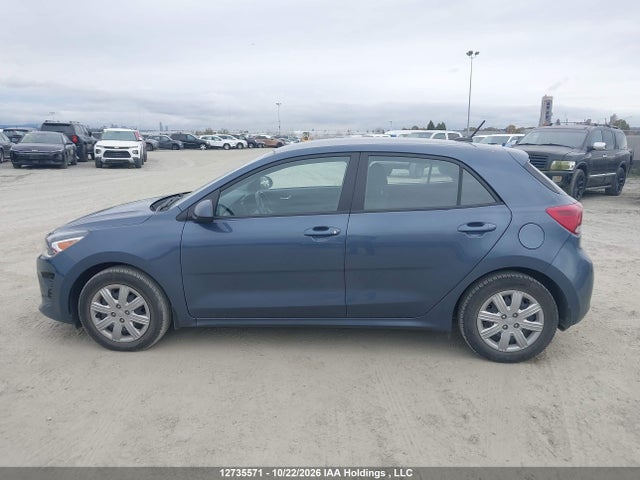 12735571 :رقم المزاد ، 3KPA25AD1NE497121 vin ، 2022 Kia Rio S مزاد بيع