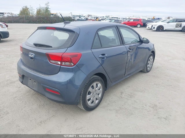 12735571 :رقم المزاد ، 3KPA25AD1NE497121 vin ، 2022 Kia Rio S مزاد بيع
