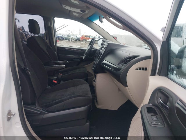 12735817 :رقم المزاد ، 2C4RDGBG7HR767652 vin ، 2017 Dodge Grand Caravan Se مزاد بيع