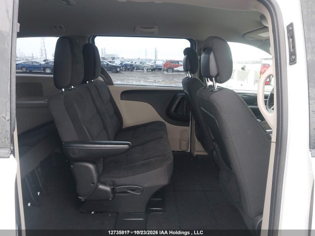 12735817 :رقم المزاد ، 2C4RDGBG7HR767652 vin ، 2017 Dodge Grand Caravan Se مزاد بيع