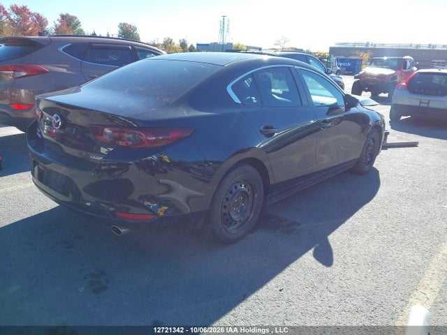 12721342 :رقم المزاد ، 3MZBPAB7XKM101077 vin ، 2019 Mazda Mazda3 Gx مزاد بيع