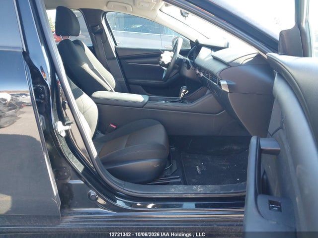 12721342 :رقم المزاد ، 3MZBPAB7XKM101077 vin ، 2019 Mazda Mazda3 Gx مزاد بيع