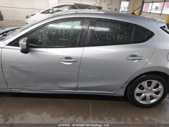 12727518 :رقم المزاد ، 3MZBN1K74HM124370 vin ، 2017 Mazda Mazda3 Gx مزاد بيع