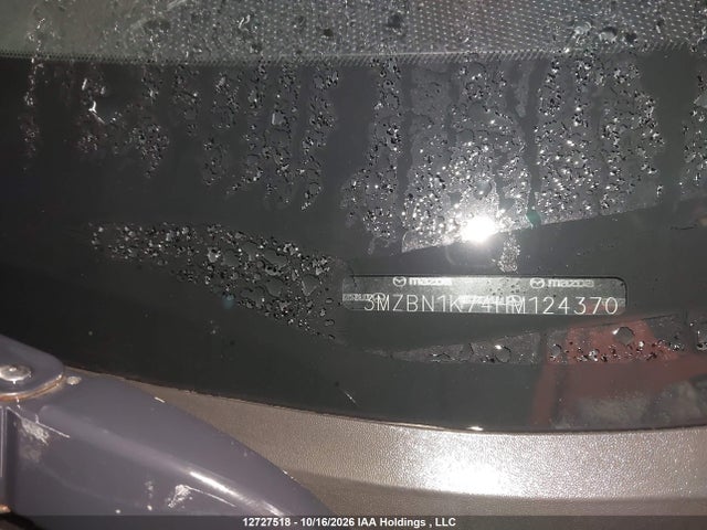 12727518 :رقم المزاد ، 3MZBN1K74HM124370 vin ، 2017 Mazda Mazda3 Gx مزاد بيع