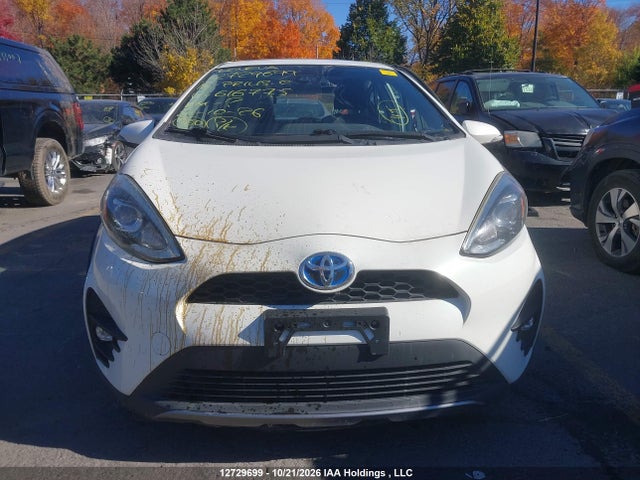 JTDKDTB31J1616775 Toyota Prius C Technology