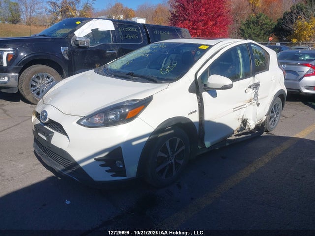 JTDKDTB31J1616775 Toyota Prius C Technology