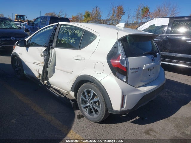 JTDKDTB31J1616775 Toyota Prius C Technology