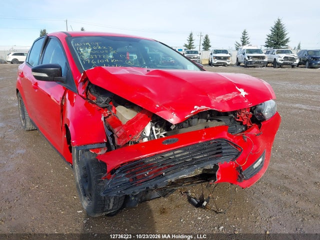 Ford FOCUS SE 2015 1FADP3K24FL377733 Image 6