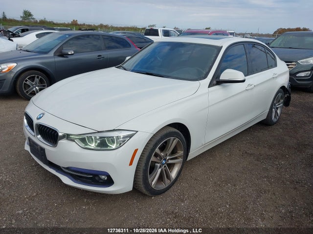 2018 Bmw 330i Xdrive მანქანა იყიდება აუქციონზე, vin: WBA8D9C53JEB35030, აუქციონის ნომერი: 12736311
