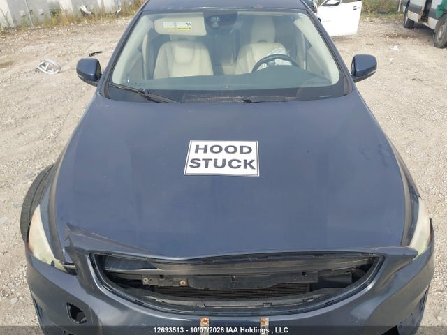 12693513 :رقم المزاد ، YV140MFK2F2354126 vin ، 2015 Volvo S60 T5 Premier مزاد بيع