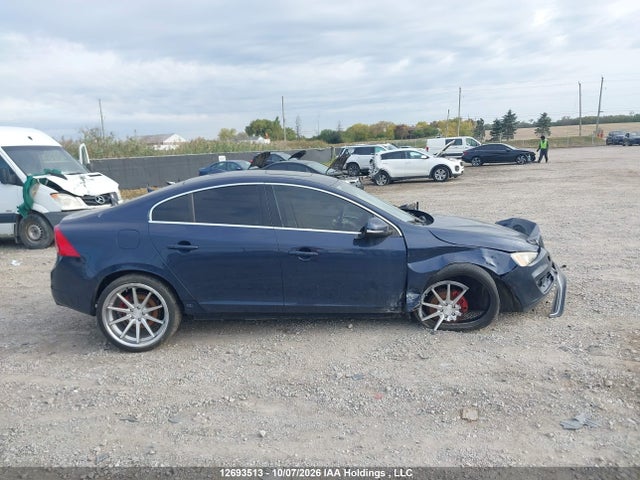 12693513 :رقم المزاد ، YV140MFK2F2354126 vin ، 2015 Volvo S60 T5 Premier مزاد بيع