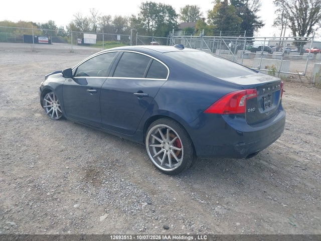 12693513 :رقم المزاد ، YV140MFK2F2354126 vin ، 2015 Volvo S60 T5 Premier مزاد بيع