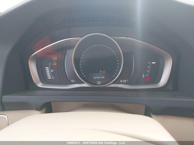 12693513 :رقم المزاد ، YV140MFK2F2354126 vin ، 2015 Volvo S60 T5 Premier مزاد بيع