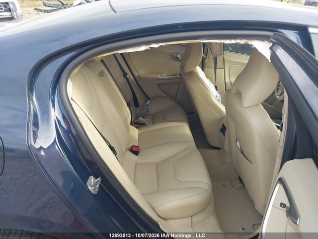 12693513 :رقم المزاد ، YV140MFK2F2354126 vin ، 2015 Volvo S60 T5 Premier مزاد بيع