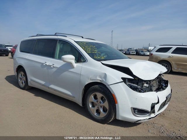 Chrysler Pacifica Hybrid Touring-l 2018 2C4RC1L7XJR365774 главное изображение