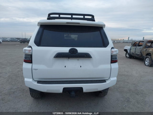 Toyota 4RUNNER SR5 2016 JTEBU5JRXG5281739 Image 16