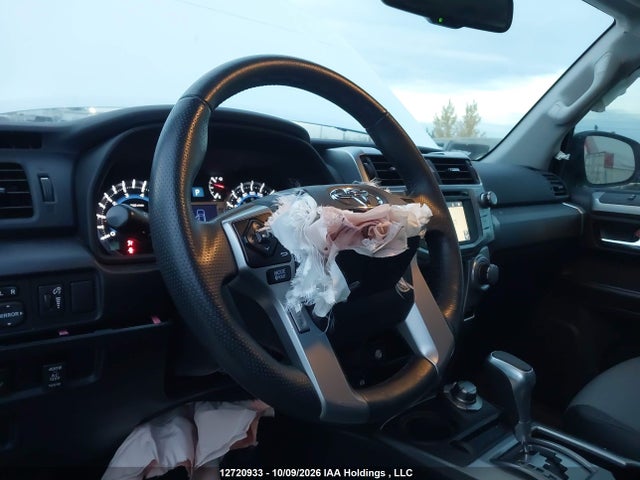 Toyota 4RUNNER SR5 2016 JTEBU5JRXG5281739 Image 19