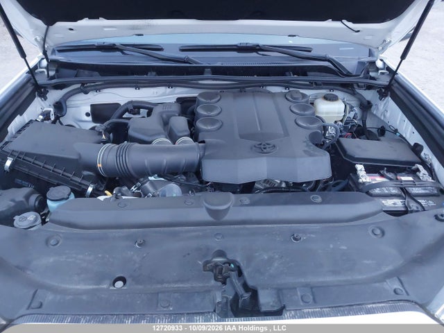 Toyota 4RUNNER SR5 2016 JTEBU5JRXG5281739 Image 9
