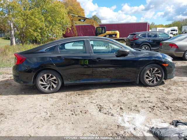 Honda Civic Ex 4dr 2018 2HGFC2F88JH027018 Image 13