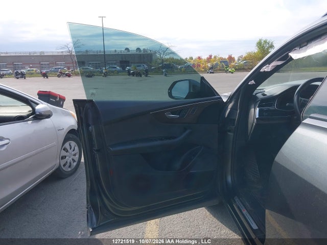 Audi Q8 55 Technik 2019 WA1FVAF18KD029933 Image 18
