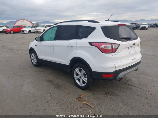 Ford ESCAPE SE 2017 1FMCU9GD4HUD21666 Image 3