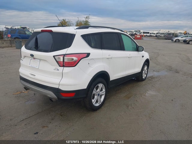 Ford ESCAPE SE 2017 1FMCU9GD4HUD21666 Image 4