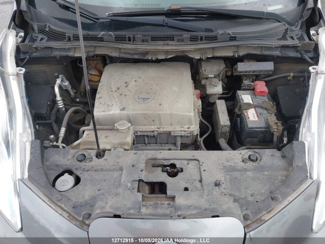 1N4AZ0CP1FC309427 Nissan LEAF S