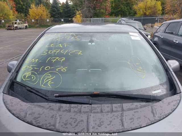 1N4AZ0CP1FC309427 Nissan LEAF S