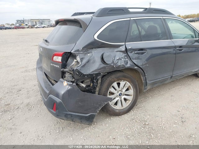 Subaru Outback 2.5i Touring 2019 4S4BSDDC4K3335208 Image 6