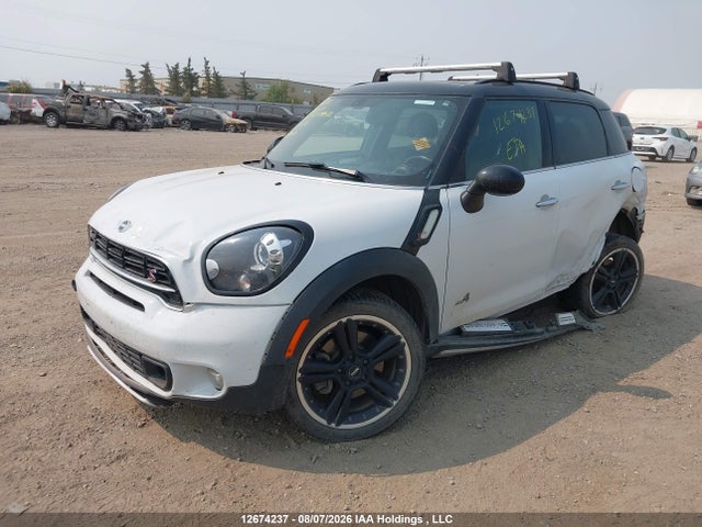 Mini Countryman Cooper S 2015 WMWZC5C54FWP48207 Image 2