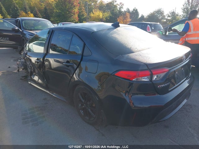 Toyota COROLLA LE 2021 5YFBPMBE6MP256255 Image 3
