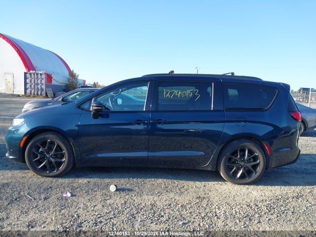 Auction sale of the 2025 Chrysler Pacifica Limited, vin: 2C4RC1GG5SR608841, lot number: 12740153