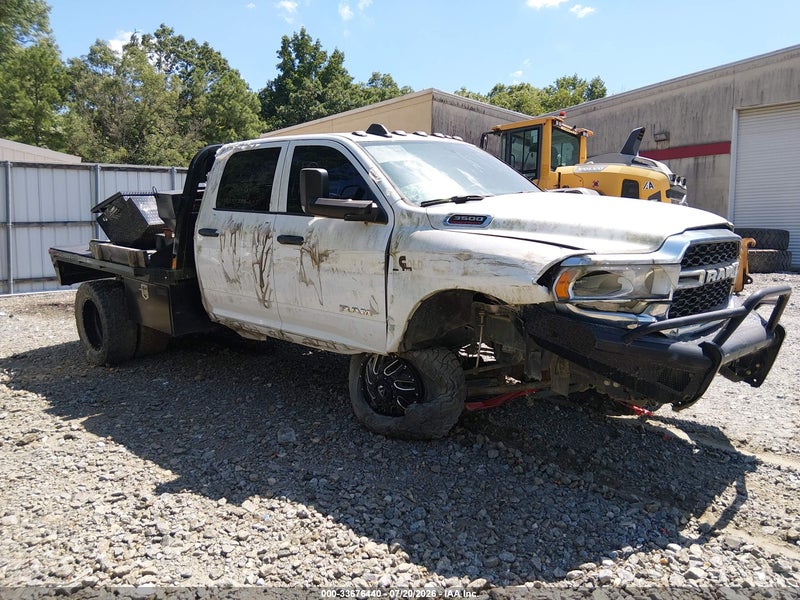 2021 Ram 3500 Chassis Tradesman/slt/laramie/limited White vin: 3C7WRTCL0MG673558