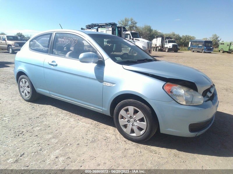 2010 Hyundai Accent Gs vin: KMHCM3AC4AU162926