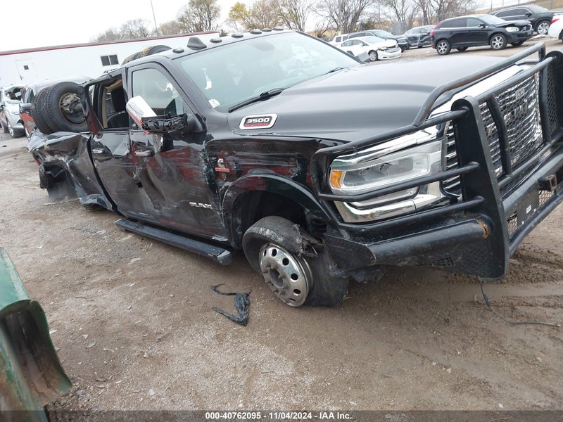 2019 Ram 3500 Laramie  4x4 8' Box Black vin: 3C63RRJL2KG576016