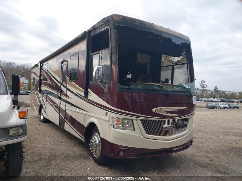 2013 Ford F53   Brown vin: 1F66F5DY3D0A14117
