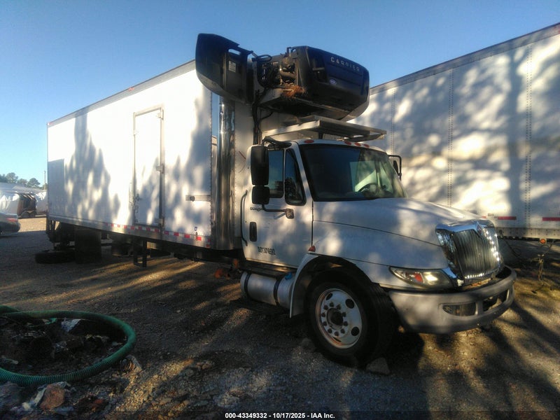 2011 International 4000 4300 White vin: 1HTMMAAL1BH316874