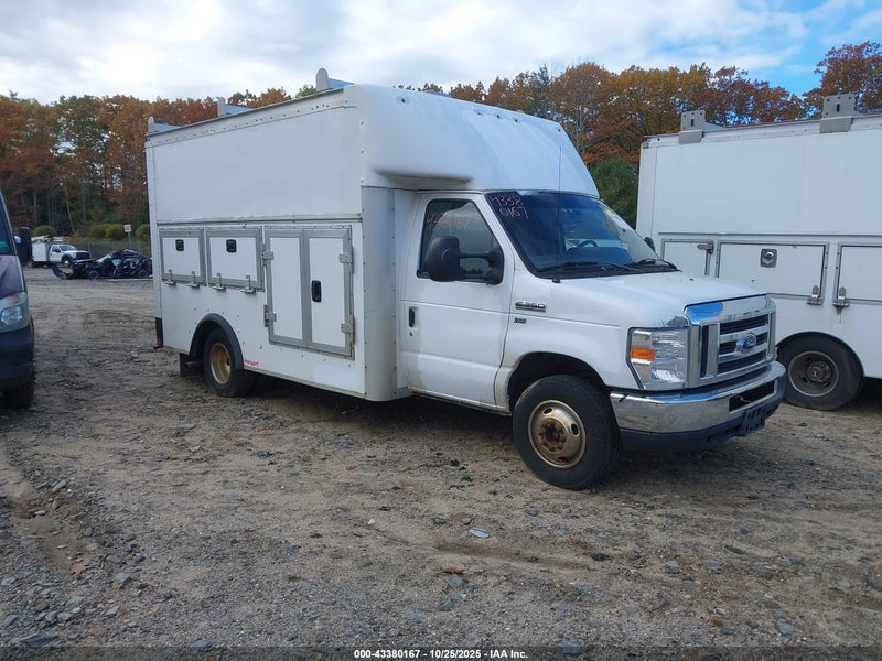 2017 Ford E-350 Cutaway   vin: 1FDWE3F64HDC66923