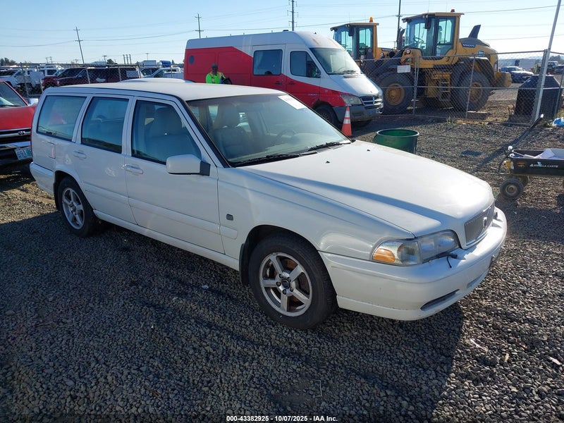 1999 Volvo V70   vin: YV1LV56D3X2594467