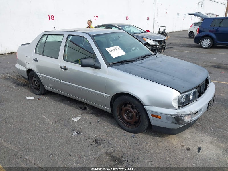 1998 Volkswagen Jetta Gl vin: 3VWRA81H5WM242583