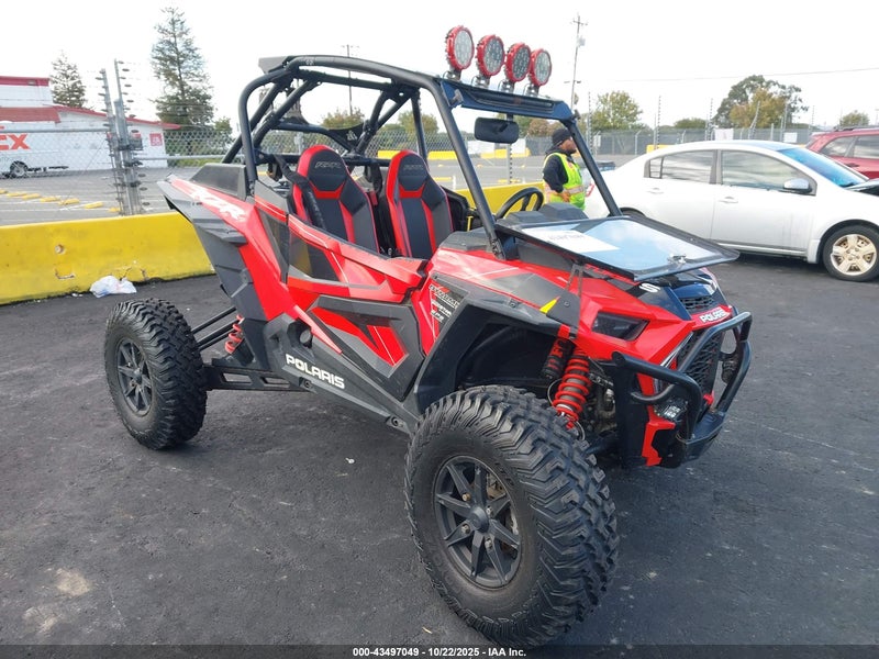 2019 Polaris Rzr Xp Turbo S Red vin: 3NSVEL92XKF580177