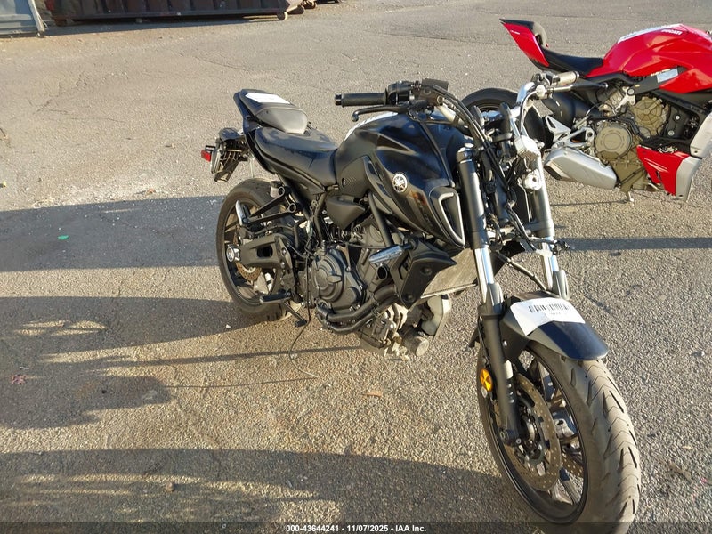 2024 Yamaha Mt07   Black vin: JYARM32E3RA009879