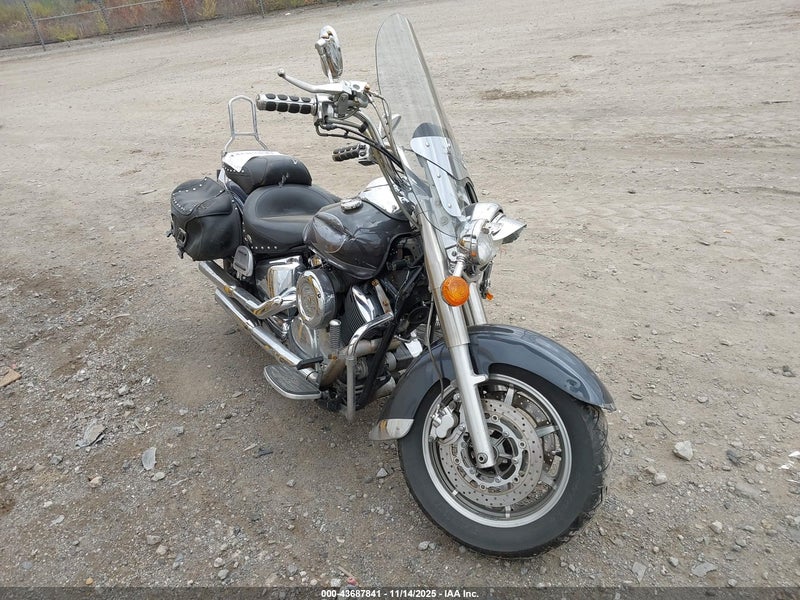 2004 Yamaha Xvs1100 A Silver vin: JYAVP11E44A058643