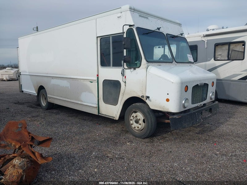 2010 Freightliner Chassis M Line Walk-in Van vin: 4UZAAPDU0ACAS1646