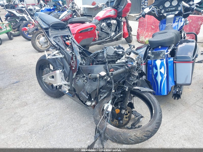 2015 Honda Cbr600 Rr Черный vin: JH2PC4003FK800874