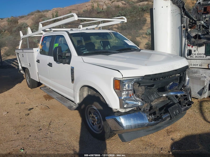 2021 Ford F-350 Chassis Xl Белый vin: 1FD8W3E6XMEC43724