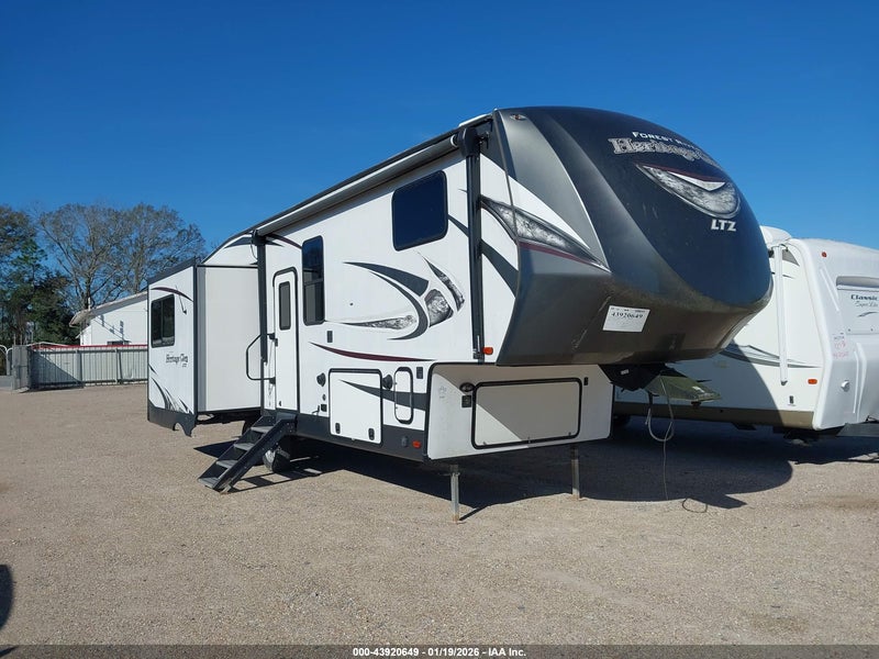 2019 Forest River Heritage Glen Ltz   White vin: 4X4FWBE28KV702338